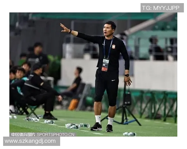 邵佳一担任国足主教练能否超越李铁的执教成绩与挑战分析